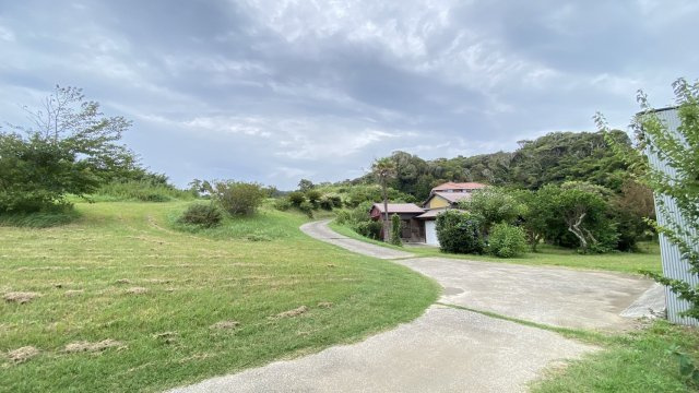 【庭】 | 【敷地面積3,000坪以上！】館山市洲宮　中古戸建