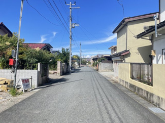 【前面道路含む現地写真】 | こちらの物件が少しでも気になるようでしたら、お気軽にお問合せください。人生でいちばん大きなお買い物ですので、ゆっくりご見学ください。ネット上の画像と実際の見学では、リアル感がまるで違います。