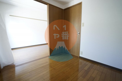 【その他】 | ベルヴェデーレII | 明るく開放感のあるお部屋ですね。　※参考写真です