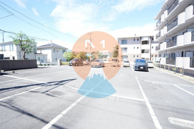 【駐車場】 | ベルヴェデーレII | 駐車場です。