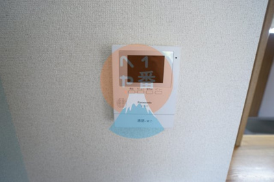 【セキュリティ】 | ベルヴェデーレII | TVモニター付きインターホンで安心ですね。　※参考写真です