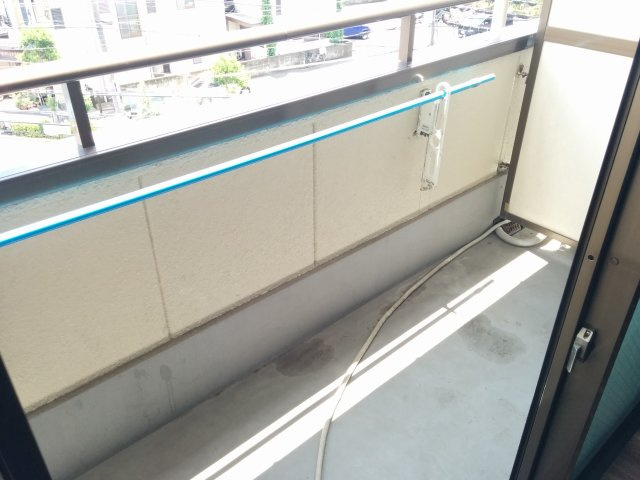 サンコーポラス坂本のバルコニー