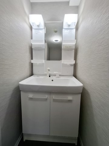 フォルム夙川グランデの独立洗面台