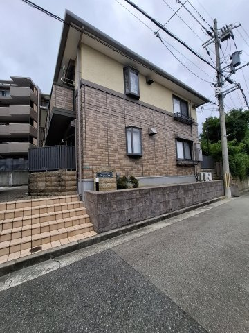 プランドールA棟の外観