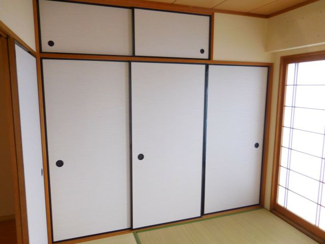 ベルハウス高槻の収納