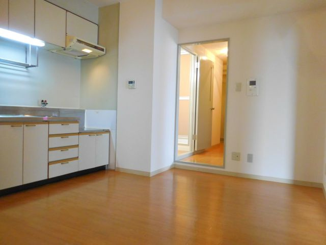 ベルハウス高槻の居間・リビング