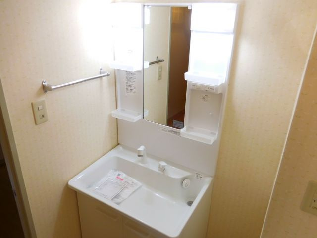 ベルハウス高槻の洗面所