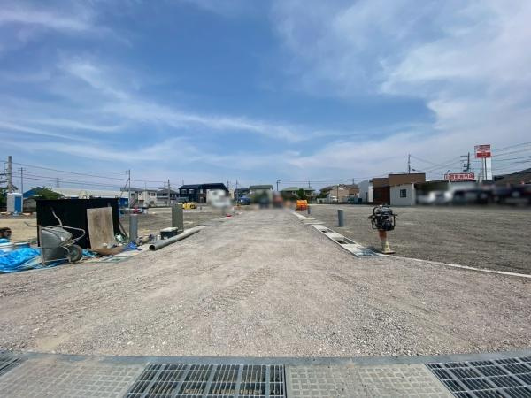 神前分譲地（8号地の内容）の前面道路含む現地写真