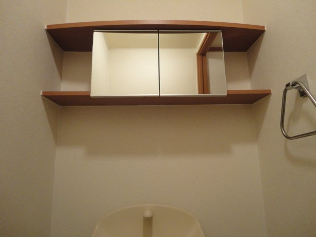 神戸市垂水区名谷町字加市の賃貸マンションの収納|トイレ収納