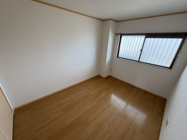 神戸市西区伊川谷町有瀬の賃貸マンションの寝室