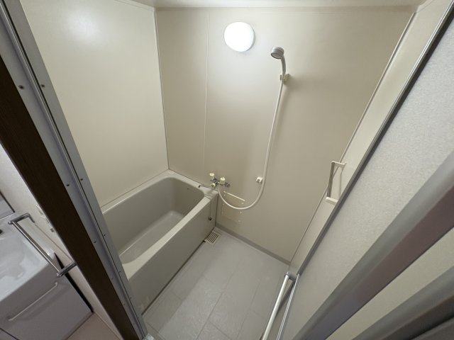 神戸市西区伊川谷町有瀬の賃貸マンションの浴室