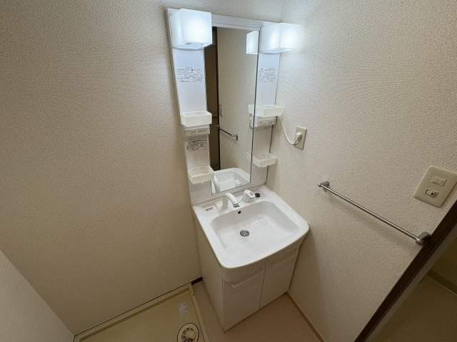 神戸市西区伊川谷町有瀬の賃貸マンションの洗面所