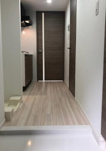 メイクスデザイン門前仲町リバープレイスの玄関