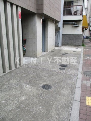 【駐車場】 | ル・パサージュ | 駐車場完備です