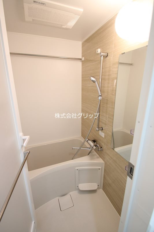 Le'a横濱西口壱番館の浴室