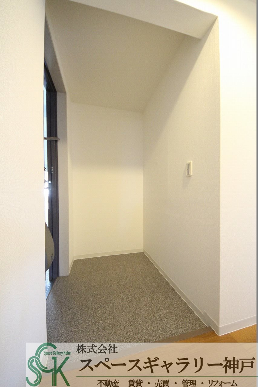 井吹東シティコートの玄関|※お部屋により仕様が異なる場合があります。