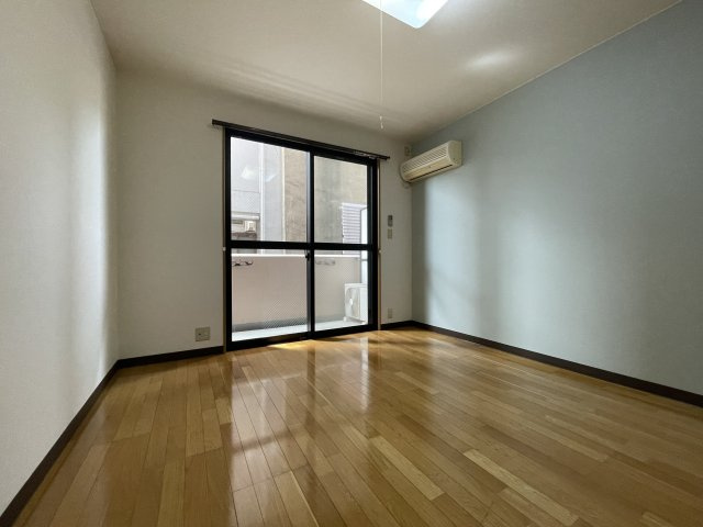ネオクオーツ幸　弐番館の子供部屋