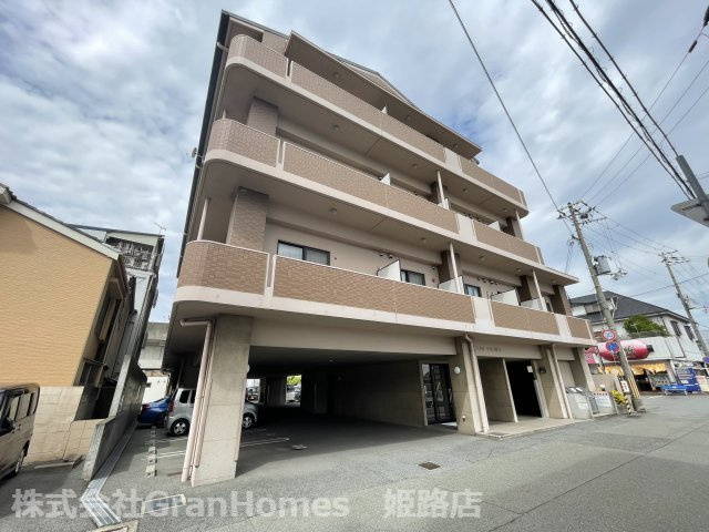 ネオクオーツ幸　弐番館