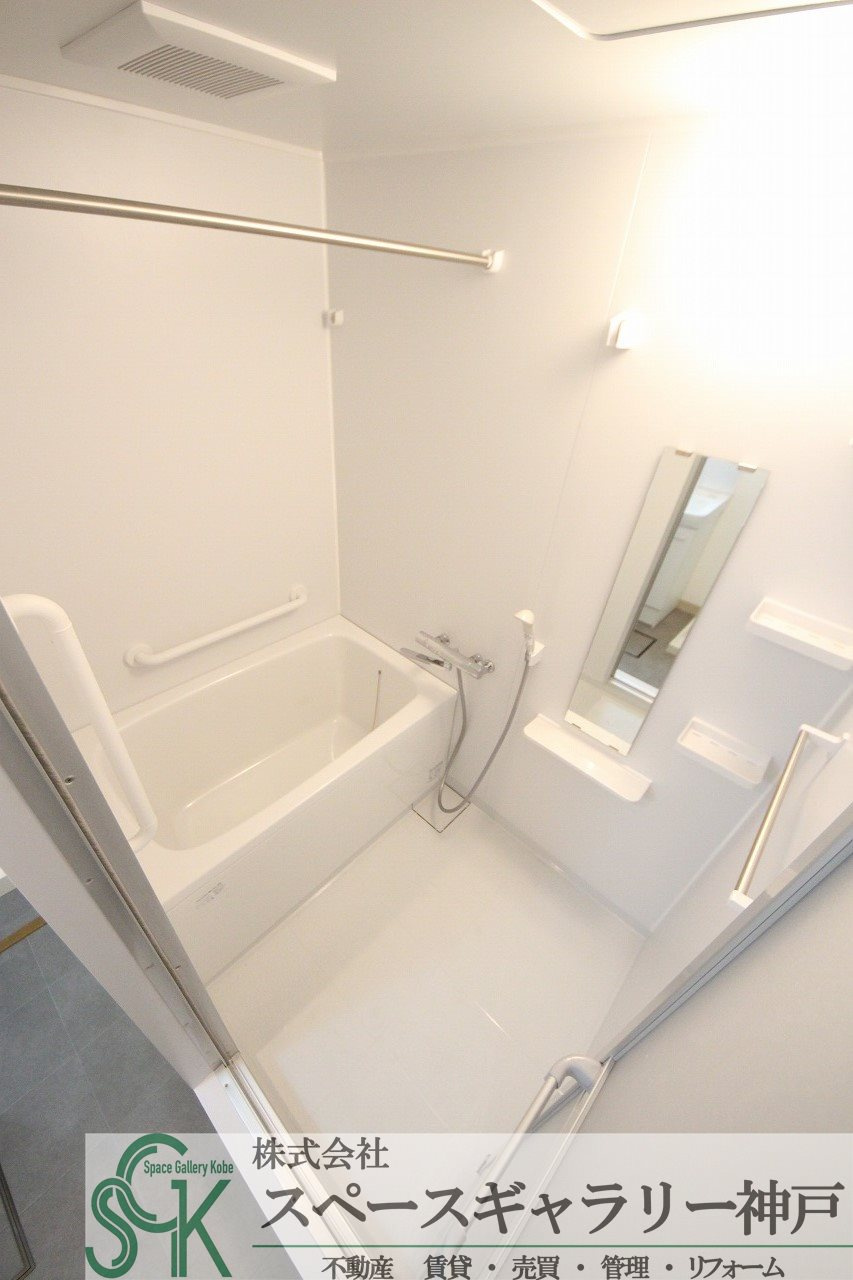 神戸アスタカレッジハイツの浴室|※お部屋により仕様が異なる可能性があります。