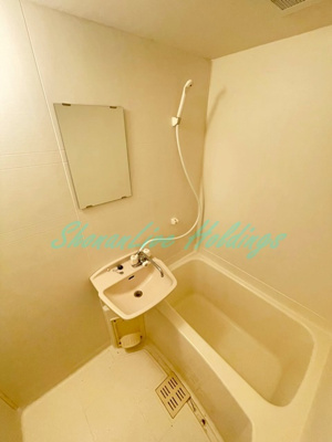 【浴室】 | アルカサーノ湘南 | 清潔感のあるお風呂です♪