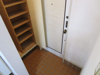 【玄関】 | ルーミー鶴川9号館 