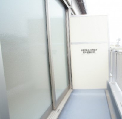 リブリ・六番館のバルコニー