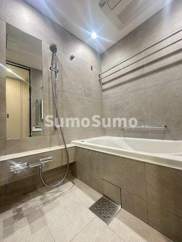 グランドメゾン福岡The Central Luxeの浴室