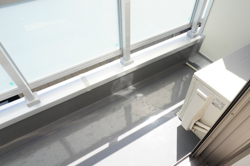 リブリ・都のバルコニー|開放的で明るい空間を演出してくれるバルコニーです