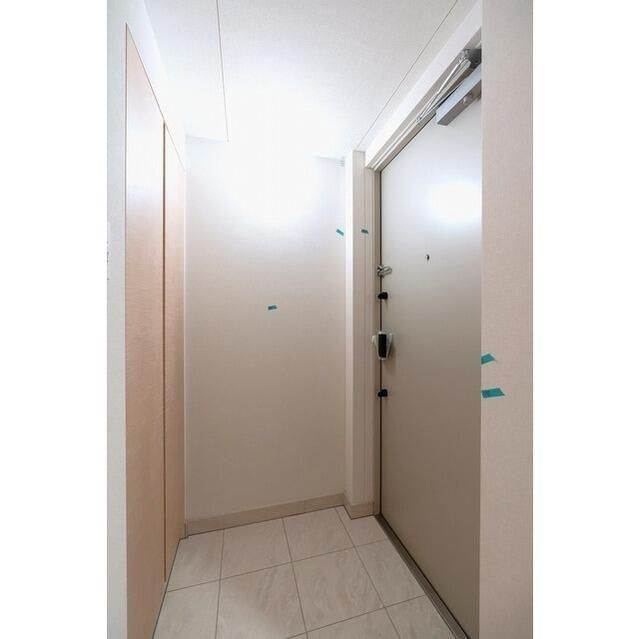 コンフォリア・リヴ板橋の玄関