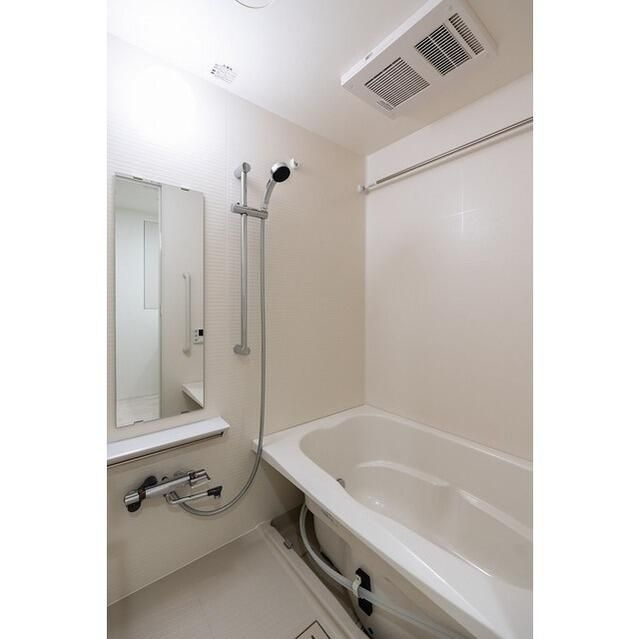 コンフォリア・リヴ板橋の浴室