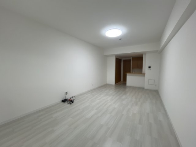 キャッスルコート西新町の洋室