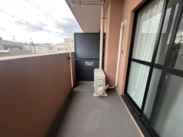 キャッスルコート西新町のバルコニー