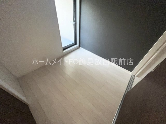 大阪市鶴見区安田３丁目のハイツの洋室