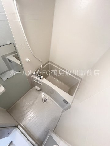 大阪市鶴見区安田３丁目のハイツの浴室