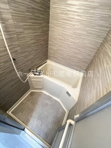東大阪市川俣１丁目の賃貸マンションの浴室