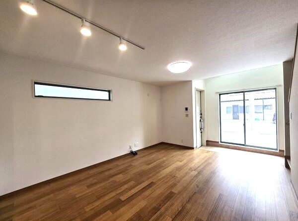 カッツェカヤバの居間・リビング