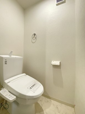 【トイレ】 | KLEIS 中浦和 | 同施工別物件