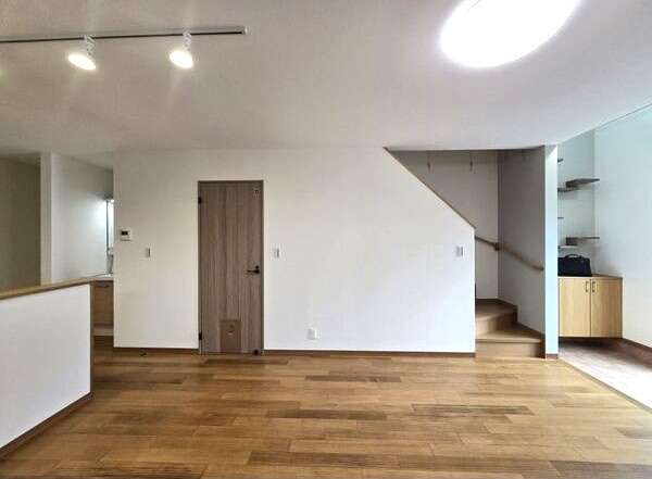 カッツェカヤバの居間・リビング