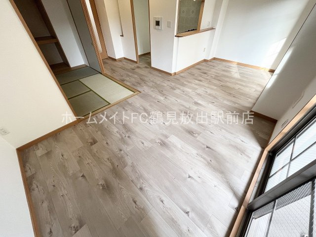 東大阪市森河内西２丁目の賃貸マンションの内装