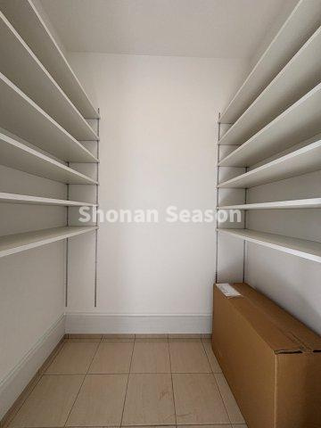 【玄関】 | 玄関のSICには、アウトドア用品やベビーカーなどの大きな荷物もスッキリ収まります◎