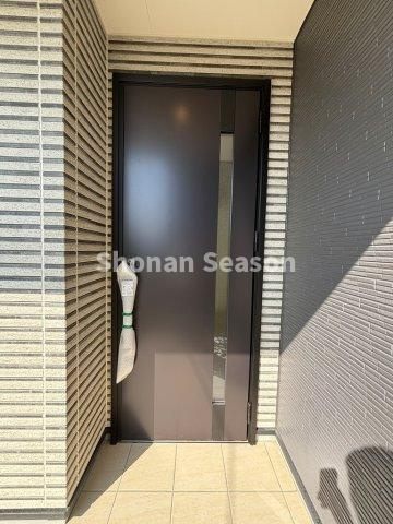 【玄関】 | 内覧の際には新生活をイメージしながら隅々までご覧くださいね☆