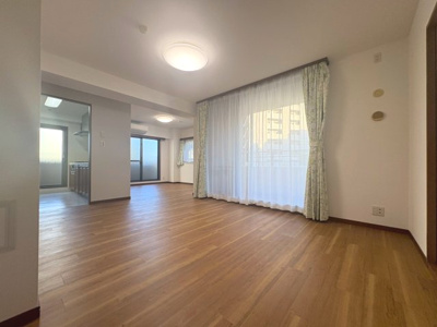 【居間・リビング】 | ステイツ千里桃山台