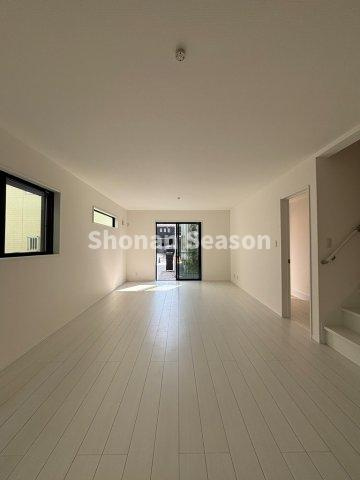 【居間・リビング】 | 人気のミラブルZERO搭載のお住まいです。
まずは１度内覧にいらしてみませんか♪