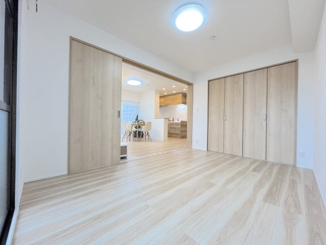 ダイアパレス大橋南壱番館の洋室