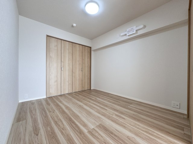 ダイアパレス大橋南壱番館の洋室