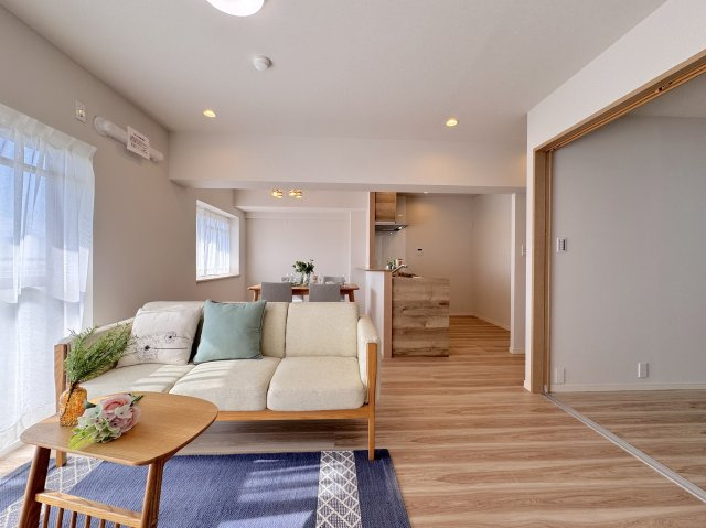 ダイアパレス大橋南壱番館の居間・リビング