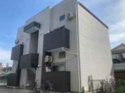 東大阪市角田２丁目のアパートの外観