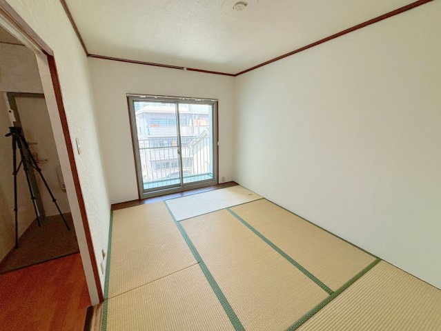 ハマハイツの和室