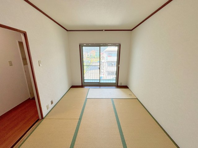 ハマハイツの和室