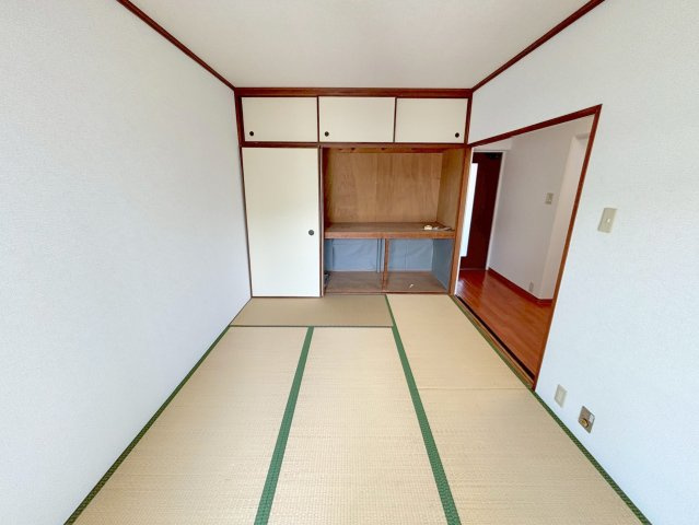 ハマハイツの和室